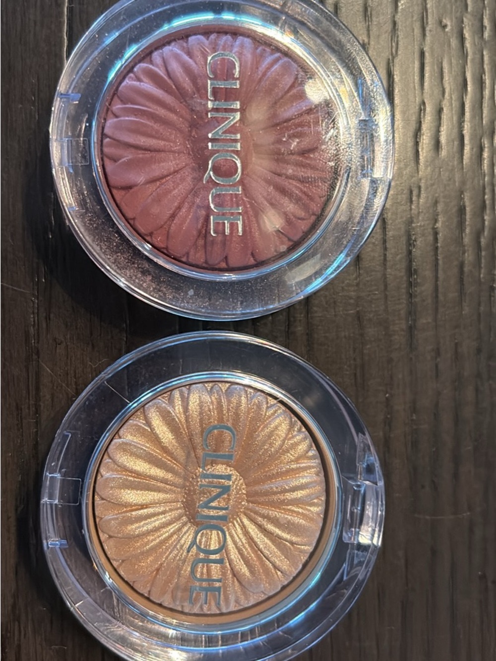 Clinique Colour Pop shade 16 Black Honey Pop and Champagne Glo
